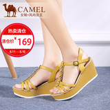 【热卖】Camel骆驼女鞋 日常舒适休闲牛皮扣带夏款坡跟凉鞋