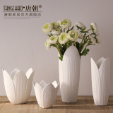 唐朝白色陶瓷花瓶摆件现代简约时尚家居装饰品客厅摆件摆设雨露瓶