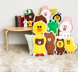 韩国INS爆款linefriends布朗熊卡通毛绒公仔抱枕靠垫儿童小孩礼物
