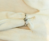 二手 周大福 钻石 结婚礼物 18k白金 戒指 钻戒