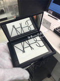 直邮日本代购 NARS 裸光蜜粉饼 控油透明裸妆 配套有粉扑