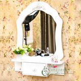 特价小梳妆台浴室架白色壁挂镜 实木毛巾架台式单面雕花镜欧式镜