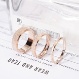 韩版时尚18k玫瑰金磨砂情侣戒指女对戒指环尾戒小指食指钛钢饰品