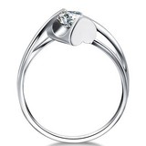 正品包邮18k白铂金莫桑石一克拉戒指心形独特设计简单款