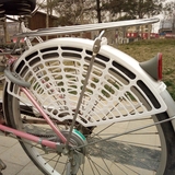 电动车自行车后轮座椅脚踏保护防护网隔离网塑料儿童安全护网护裙