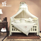 圣宝度伦婴儿床实木宝宝床环保白色可变书桌加长游戏BB多功能童床