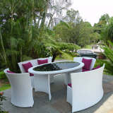 新款白色阳台藤椅五件套椭圆形桌椅茶几组合时尚休闲藤编桌椅庭院