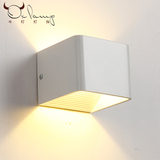 LED壁灯床头灯 现代创意白色客厅卧室方形过道走廊装饰墙灯镜前灯