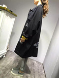 2016春款韩版原宿BF风个性字母刺绣蝙蝠型翻领中长款风衣外套女潮