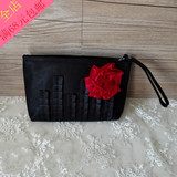 欧莱雅专柜赠品 限量黑色复古玫瑰沙丁化妆包 手拿包 收纳包