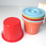 手提带盖塑料彩色小桶收纳桶储物桶提水桶钓鱼桶美工桶洗笔小水桶