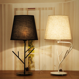 北欧简约铁艺学习LED装饰台灯创意个性艺术书桌卧室床头台灯灯具