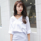 韩版夏季宽松休闲显瘦大V领露背上衣短袖T恤女气质慵懒白色打底衫