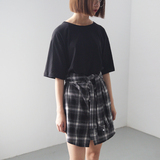 韩国少女风~宽松显瘦中长款纯色短袖t恤裙+格子短裙 运动休闲套装