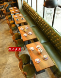 简约休闲奶茶甜品店实木餐桌椅复古咖啡厅西餐厅酒吧桌椅卡座组合
