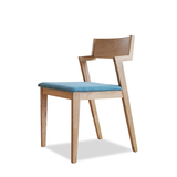 现代北欧实木餐椅 简约时尚创意原木色布艺咖啡椅售楼处洽谈桌椅