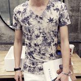 夏季韩版男士个性枫叶短袖T恤青年V领紧身印花打底衫潮流花衣服男