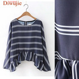 Diwujie 深蓝+白条纹 特别的荷叶波浪边拼接高腰英伦长袖短t恤女