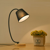 北欧宜家LED台灯护眼创意实木质铁艺卧室书房床头学习现代简约灯