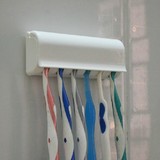 正品浴室卫生间墙壁强力粘贴挂六头防尘牙刷收纳架可拆洗配双面胶