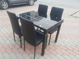 1.1米黑色四人餐桌不锈钢餐桌钢化玻璃餐桌一套带四把皮椅600