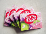 日本kitkat雀巢奇巧宇治抹茶/和莓/樱花限定 巧克力威化饼干