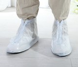 利雨男士低筒 皮鞋板鞋运动专用款时尚加厚防滑纹底防水防雨鞋套