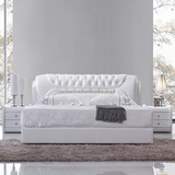 皮床双人床小户型1.8米 皮艺软床真皮床白色绣花 现代齐边床 送货