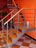 双梁钢板楼梯 阁楼楼梯 单板楼梯实木踏板 可以定制厂家直销 结实