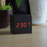 迷你包邮木头钟创意可爱充电贪睡闹钟夜光静音礼物LED电子钟表