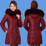 2015冬季新款中老年大码皮衣女装修身真皮羽绒棉服妈妈装外套特价