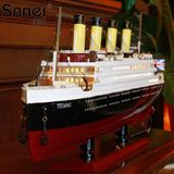 特卖泰坦尼克号轮船模型摆件地中海帆船装饰品家居摆设木质工艺船