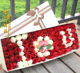 乌鲁木齐鲜花银川花店送99朵红玫瑰巧克力礼盒装圣诞节苹果礼物