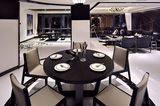 简约现代圆形餐桌椅组合饭桌烤漆实木长方形家具高档酒店餐桌