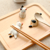 日式陶瓷猫咪筷子架创意懒猫摆件手绘小猫筷枕托卡通可爱猫咪筷架