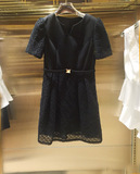 百丝BAISI专柜正品女装夏 优雅显瘦蕾丝短袖黑色连衣裙ATB504562