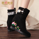 绣花短靴子秋冬新款女鞋坡跟高跟绣花鞋马丁靴复古民族风北京布鞋