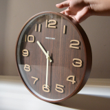 现代中式时钟简约大码壁钟实木挂钟石英钟客厅卧室静音木质挂表圆