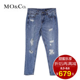 MO&Co.洗水破洞帅气中性休闲小腿牛仔裤MA161JEN11 moco
