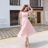 韩版v领粉色连衣裙中长款短袖镂空蕾丝长裙高腰修身气质度假裙夏
