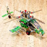 金属拼装阿帕奇武装直升机模型男孩最爱螺母拆装积木儿童益智玩具