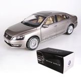正品热卖上海大众新帕萨特汽车模型2011原厂正版合金仿真车模收藏