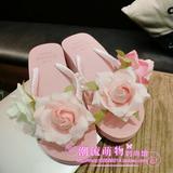 包邮手工韩国粉色独家花朵珍珠坡跟人字拖鞋女凉拖海边沙滩度假鞋