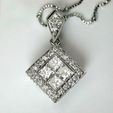 圣雅克 18k白金隐匿式镶嵌钻石吊坠 公主方钻石项链 女款闪亮