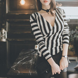 以木家2016韩版新款女装深V领百搭黑白条宽条纹T恤长袖修身打底衫