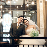 最新影楼摄影婚纱样片A-012 韩式白纱室内实景咖啡厅主题放大片