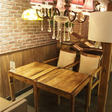 漫咖啡桌椅老榆木门板家具2人桌子椅子原木实木餐桌椅 方桌咖啡厅
