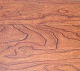 E0龙叶12mm仿古木纹耐磨环保复合同步拼花大浮雕仿实木强化地板