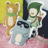 包邮韩国ulzzang可爱卡通创意熊猎人小浣熊靠垫汽车抱枕卡通靠垫