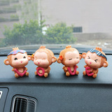 汽车摆件小猴子车内摆设车上饰品摆件车载可爱玩偶汽车用品装饰品